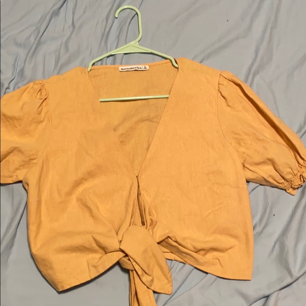 Abercrombie & Fitch ladies Top